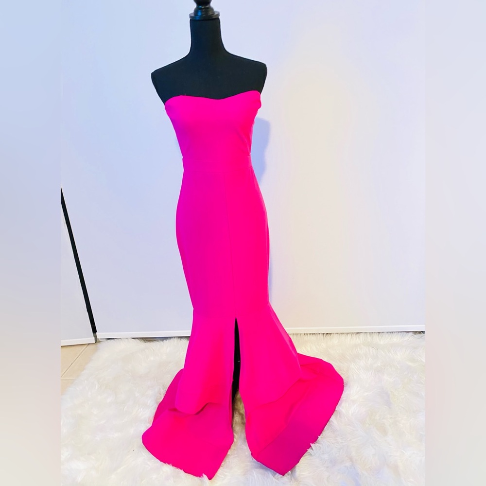 Pink Goddess Gown. Perfect for a wedding or event! Try to Size.